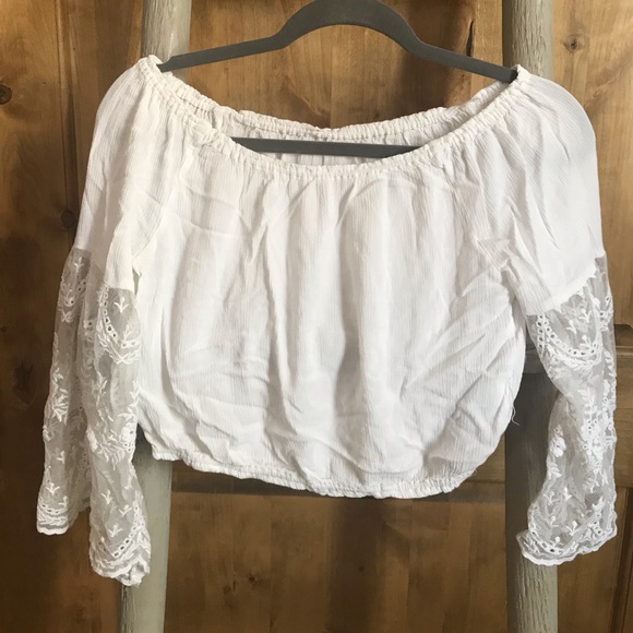 Off the shoulder crop top - Picture 1 of 3
